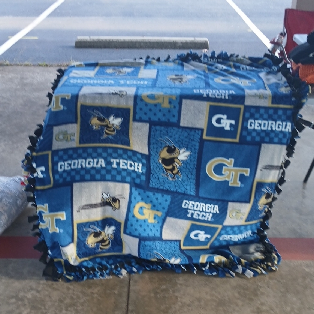 Georgia Tech Fleece Blanket - Blue and White